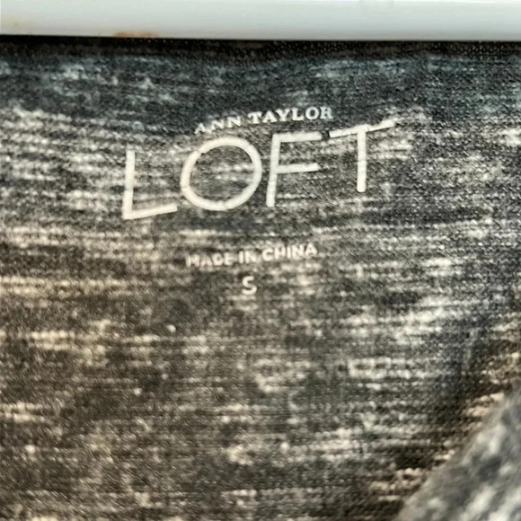 Ann Taylor loft blouse - Picture 2 of 4